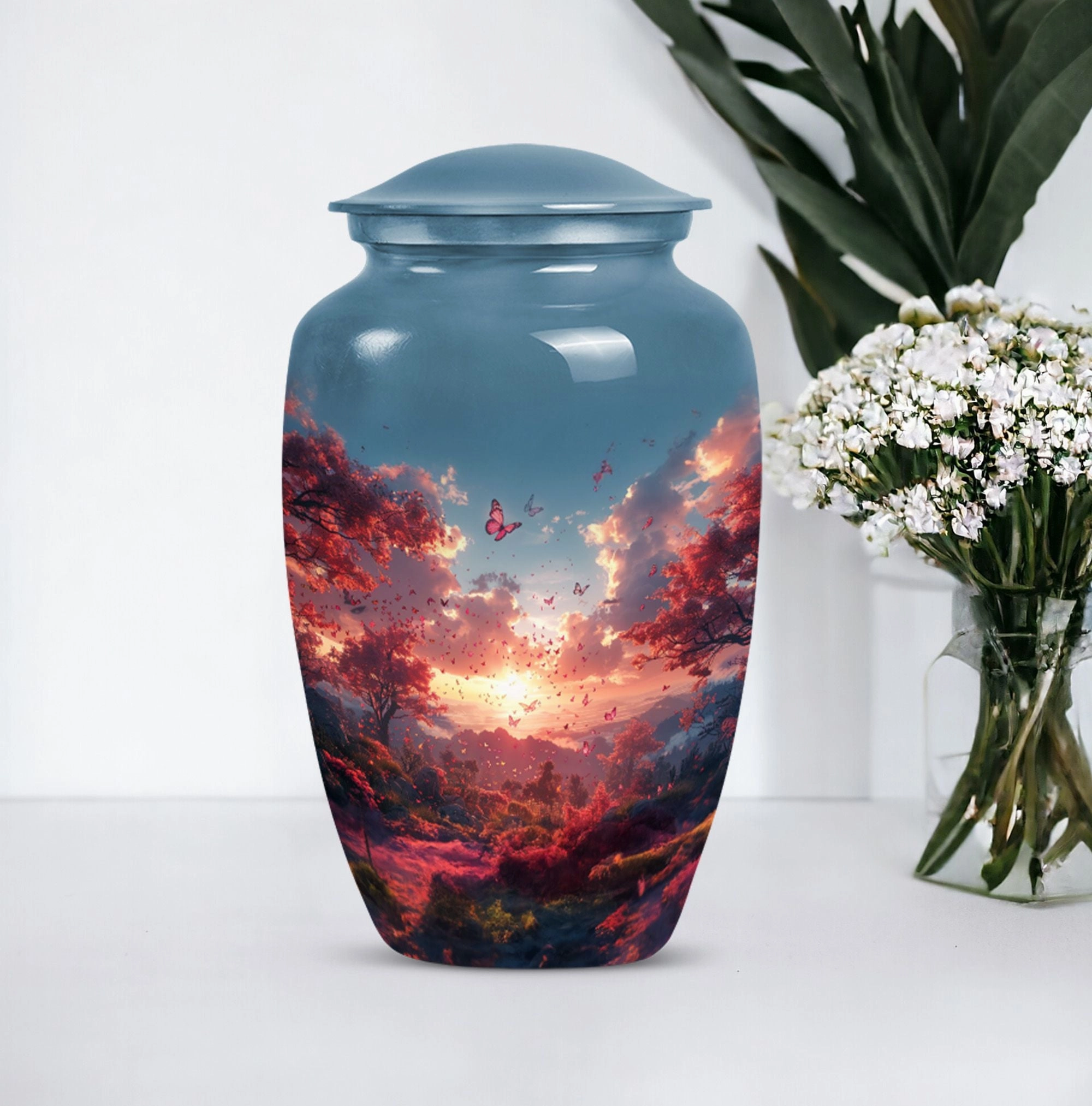 Beautifully Crafted Cremation Urn for Your Beloved Mom