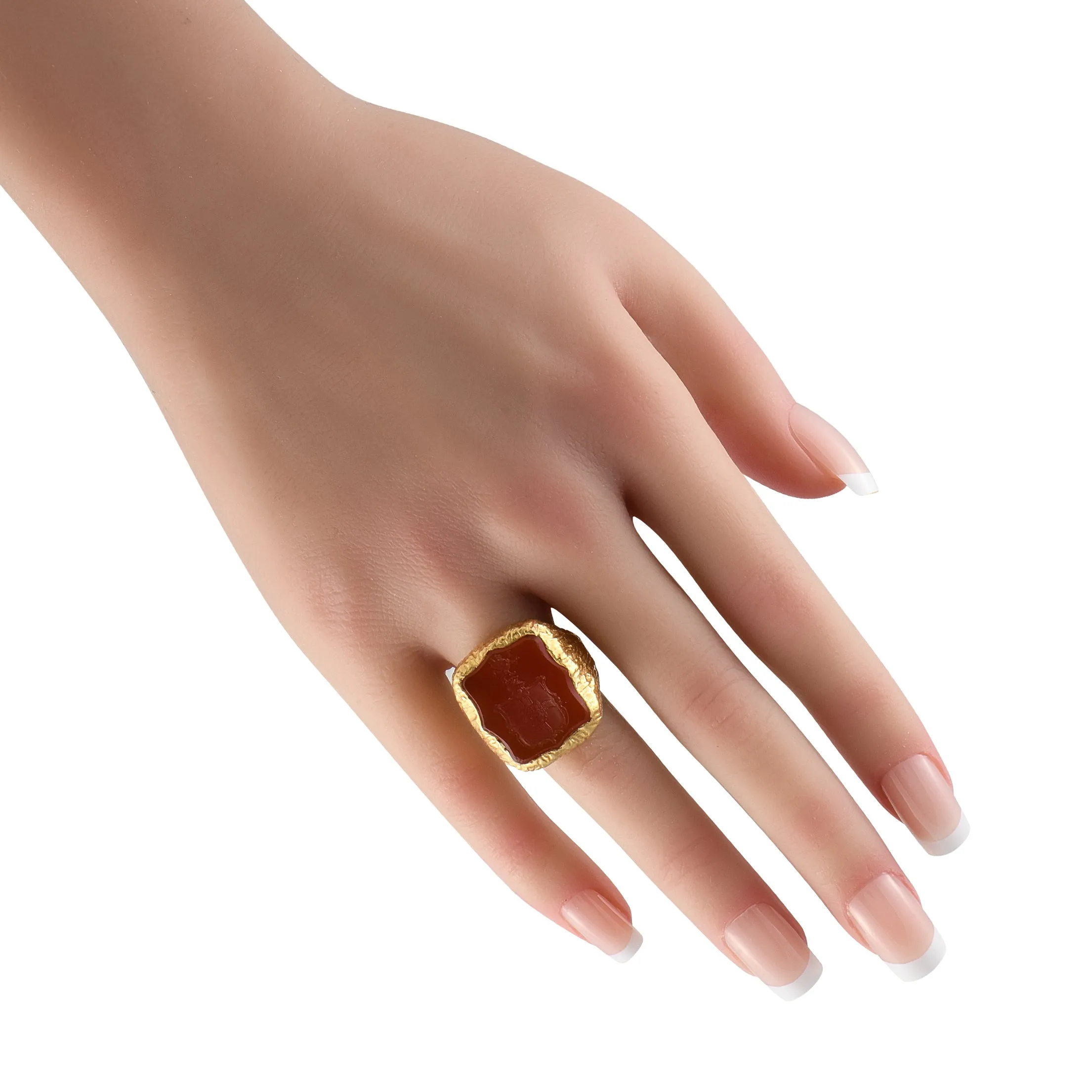 LB Exclusive 18K Yellow Gold Heraldic Intaglio Carnelian Ring MF02-050525