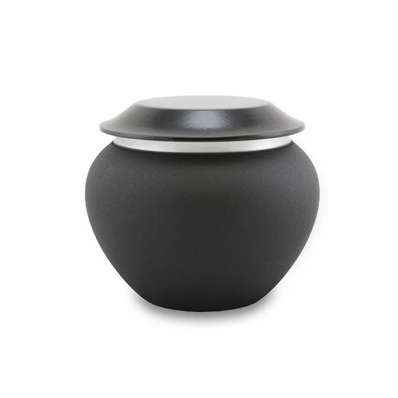 Onyx Pet Urn In Extra Small