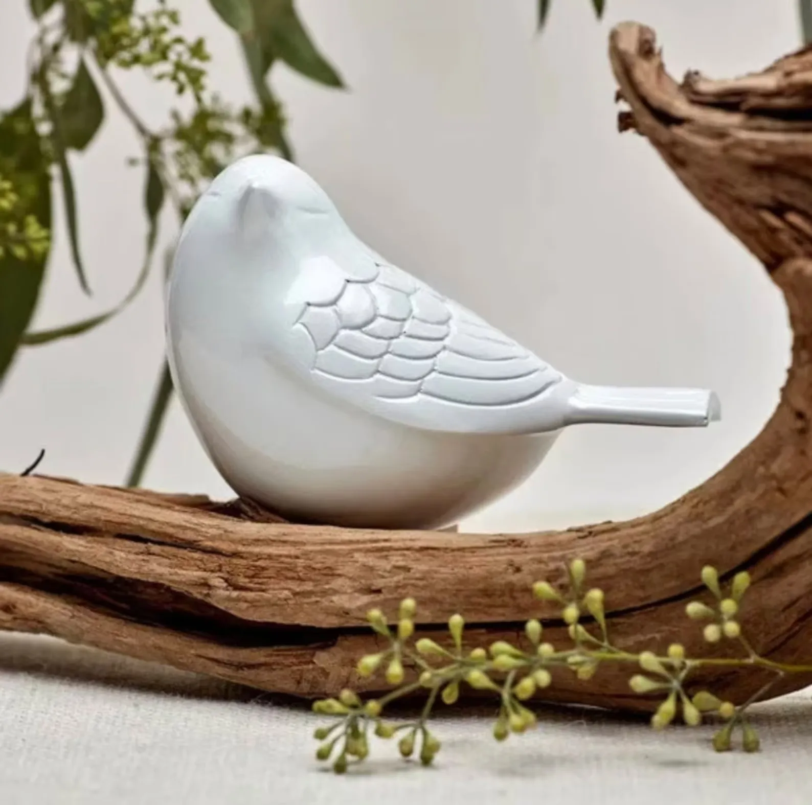 The Lucy Songbird Keepsake Urn in Pearl White