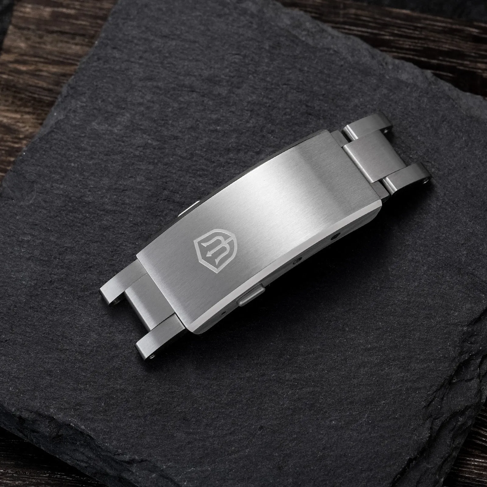 ★WeeklyDeals★Watchdives WD0005 39mm NH35 Automatic Watch
